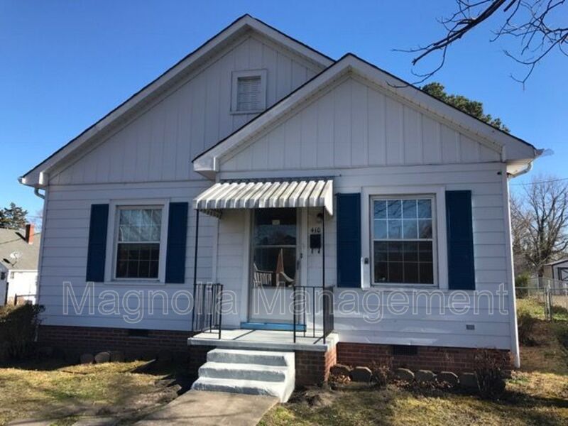 Henderson House: 410 Young St