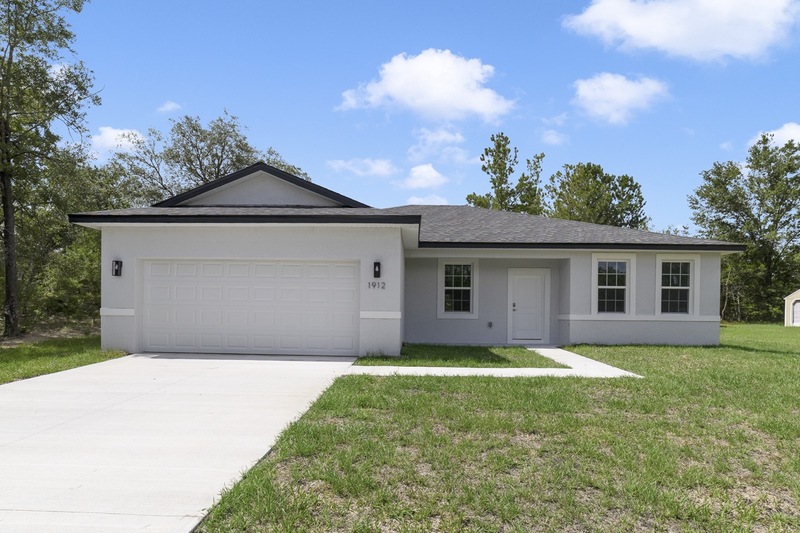 Citrus Springs House: 1912 W Mcneal Dr