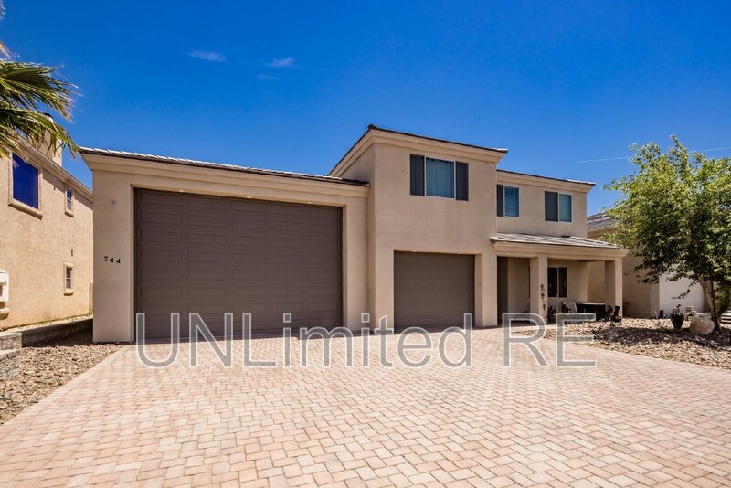 Lake Havasu City House: 744 Paseo Granada