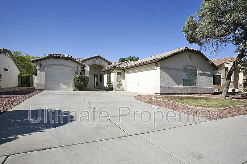Surprise House: 13461 W Statler St