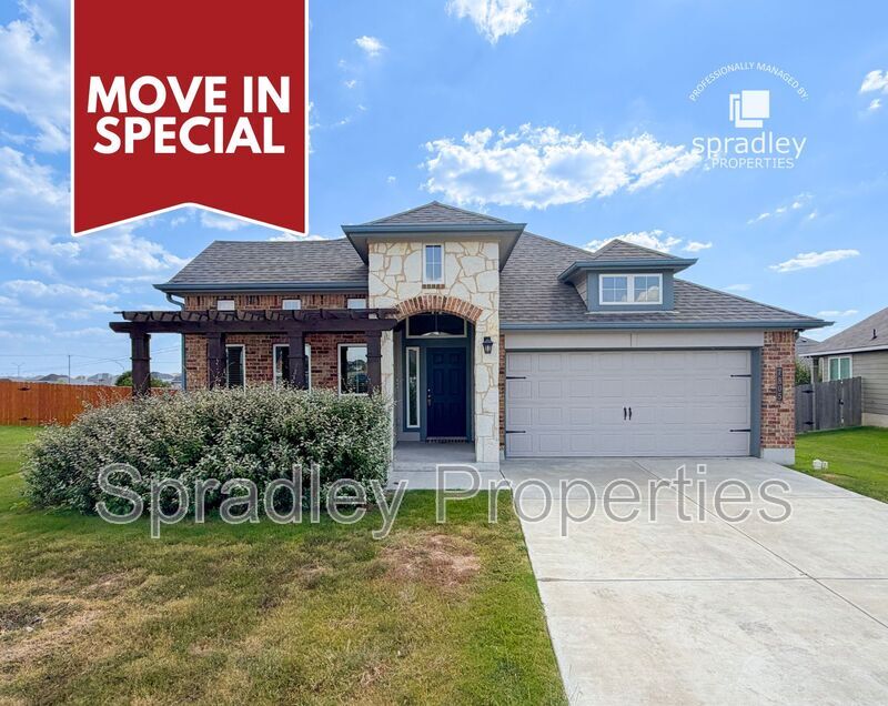 Temple House: 7805 Montclair Dr