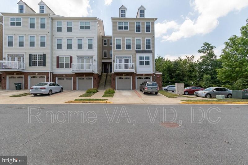 Sterling Townhome: 21711 Indian Summer Terrace