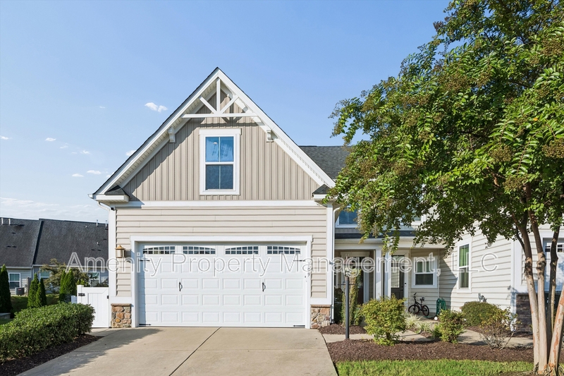 Williamsburg Townhome: 109 Bigler Drive