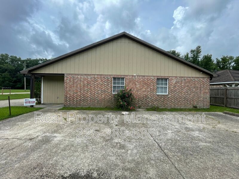 Baton Rouge Condo: 5500 Dianna Dr.