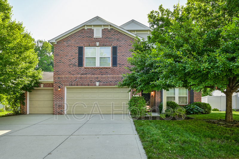Indianapolis House: 8189 Admirals Landing Place