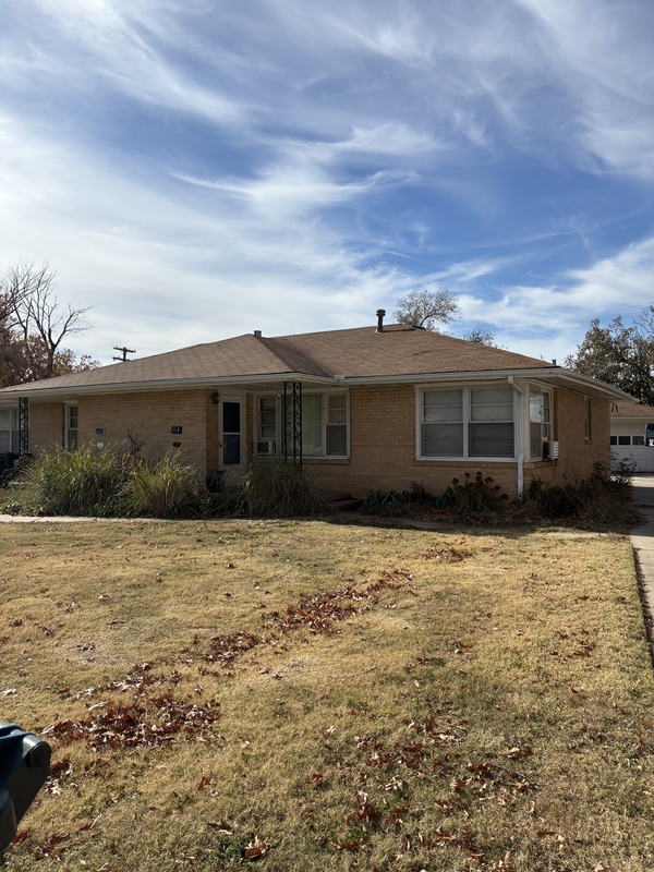 Hutchinson Condo: 111 Norman Road - B