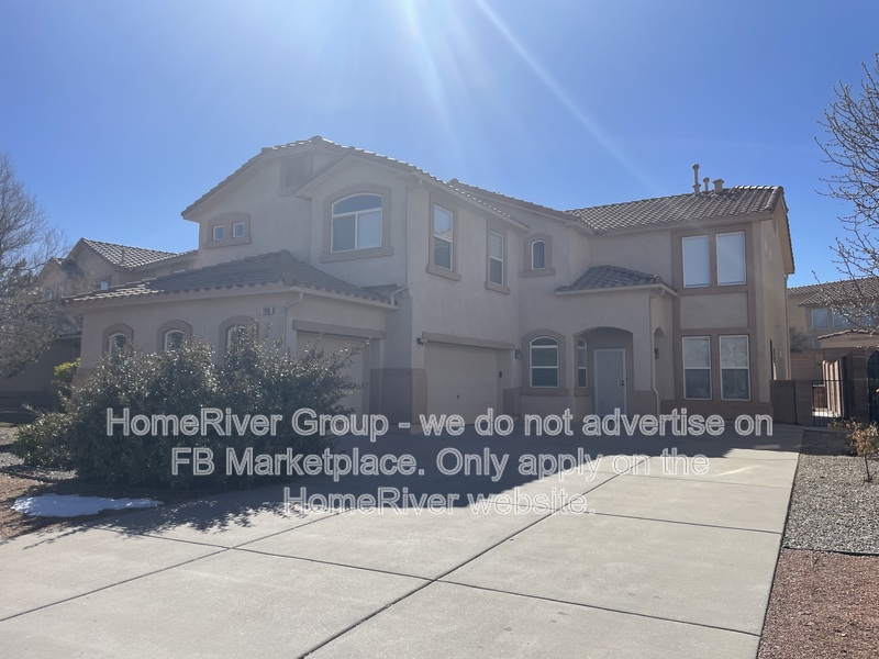 Albuquerque House: 1100 Diamondback Dr NE