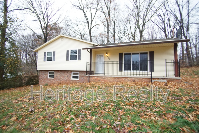 Knoxville House: 6209 Bryan Lane