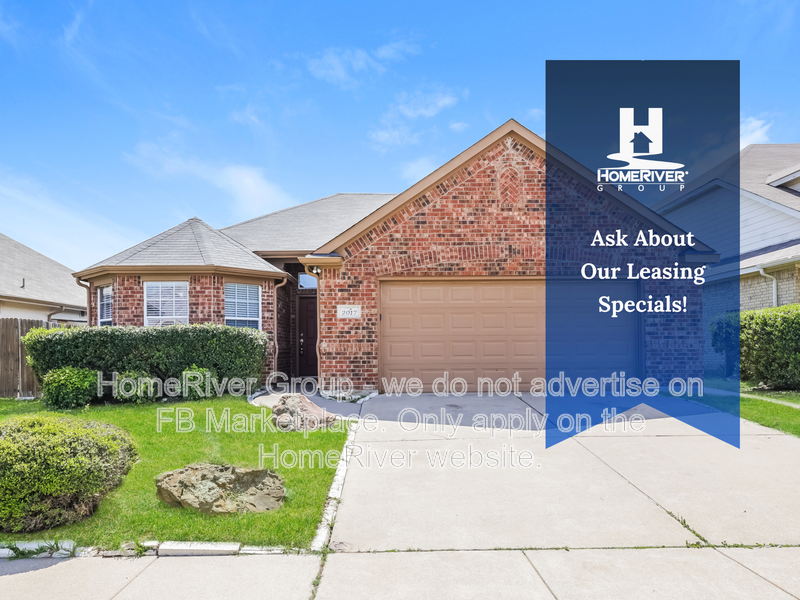 Fort Worth House: 2017 Matador Ranch Rd