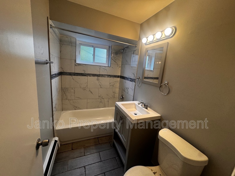 Blue Island Condo: 2057 135th Pl