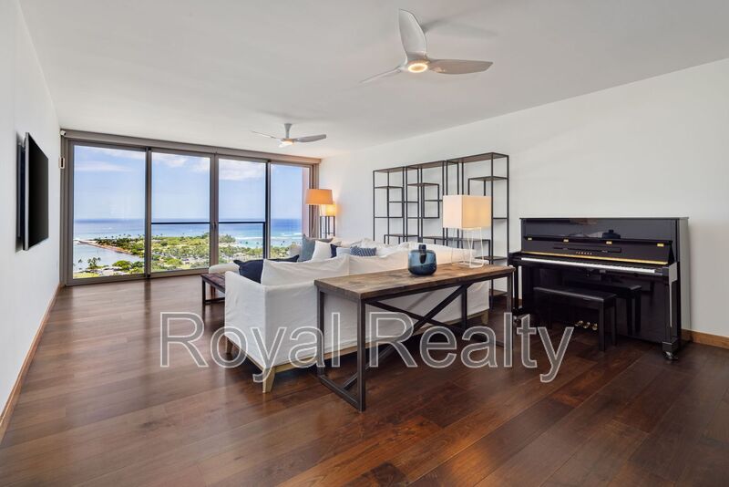 Honolulu Condo: 1555 Kapiolani Blvd