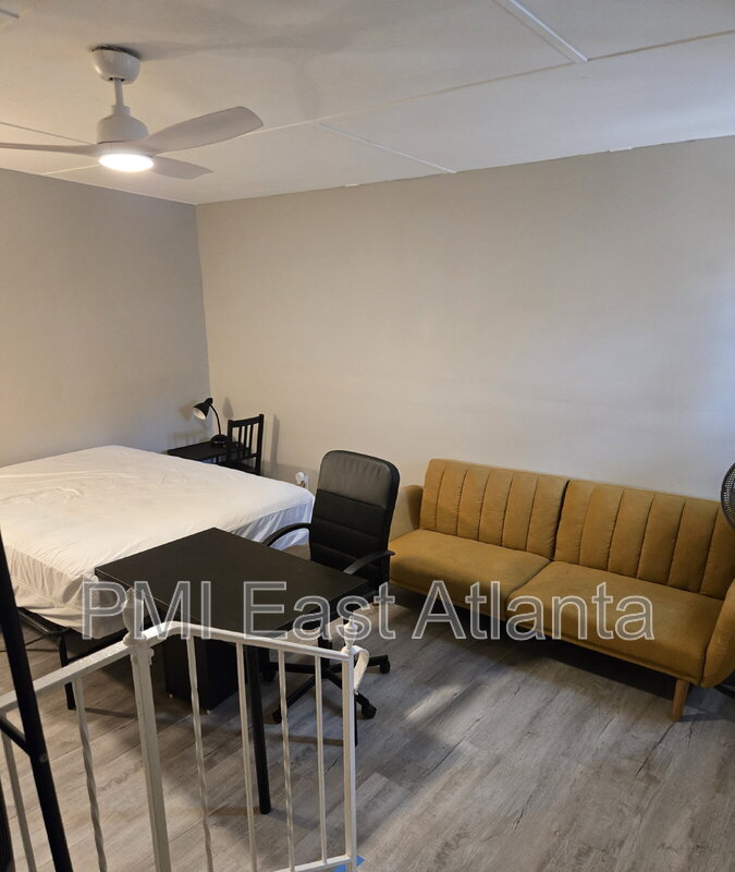 Atlanta Condo: 1661 Brewer Boulevard Southwest