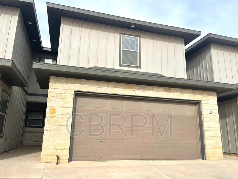 Lubbock House: 6040 24th Street