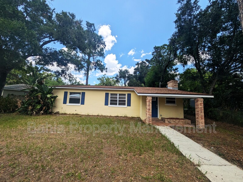 Tampa House: 1510 E Shadowlawn Ave