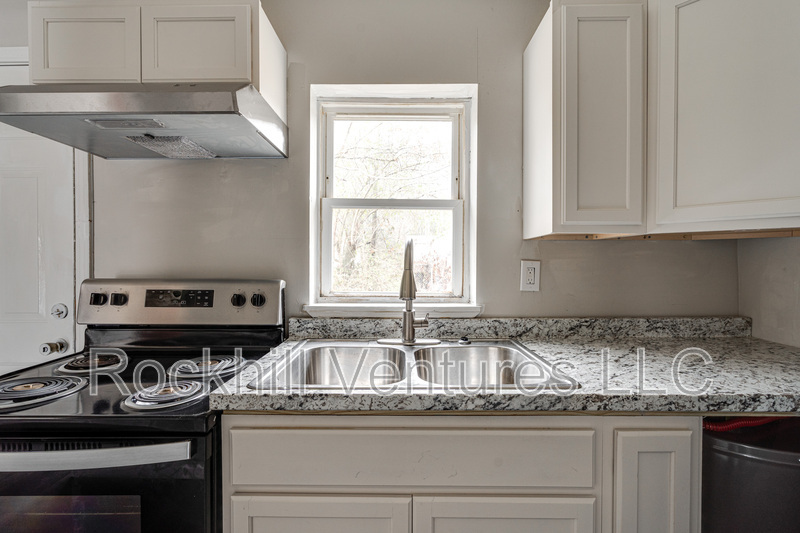 LaFayette Condo: 207 Napier St