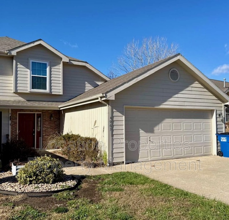 Lawrence Townhome: 4963 Stoneback Drive-W