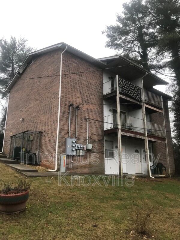 Knoxville Condo: 5611 Lon Roberts Dr