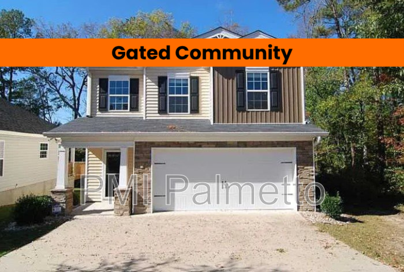 Columbia House: 414 Hawkeye Ct