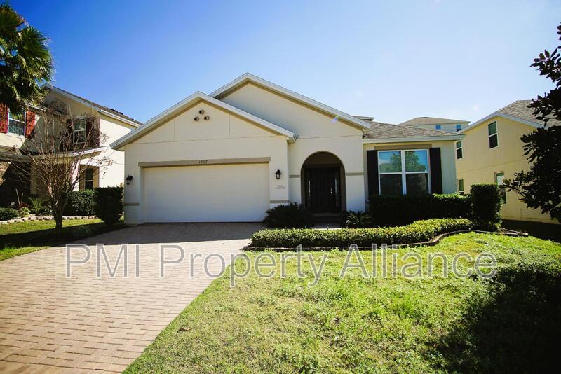 Clermont House: 1427 Cabot Dr