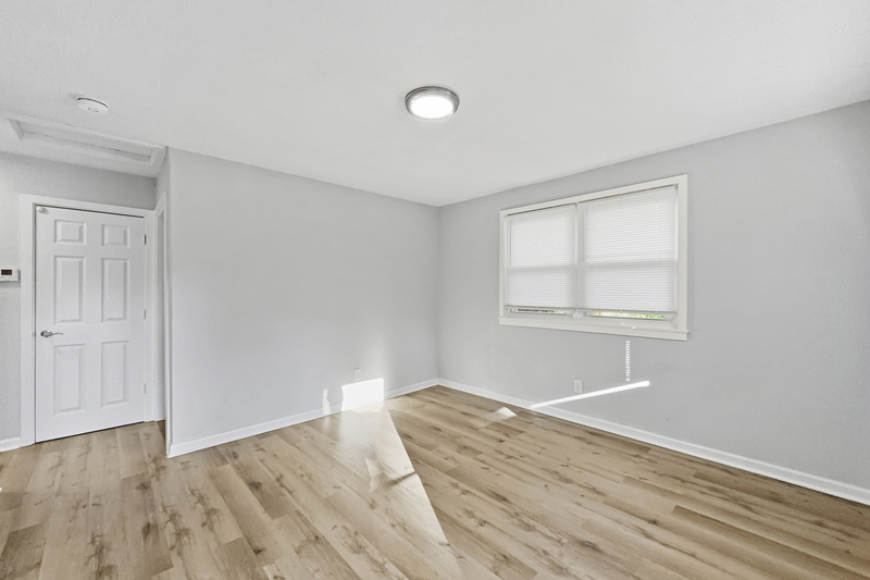Photograph 2 of 295 South Benedict Avenue
