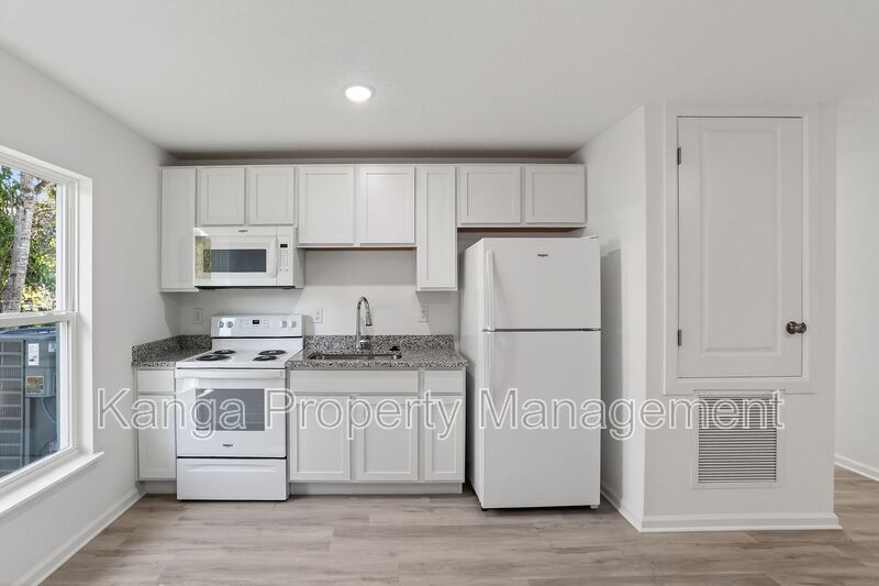 Fort Pierce Condo: 1115 F Avenue