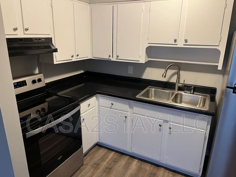 Louisville Condo: 4915 Saddlebrook Lane