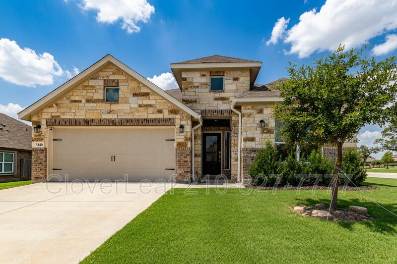 Bulverde House: 5440 Tallgrass Blvd