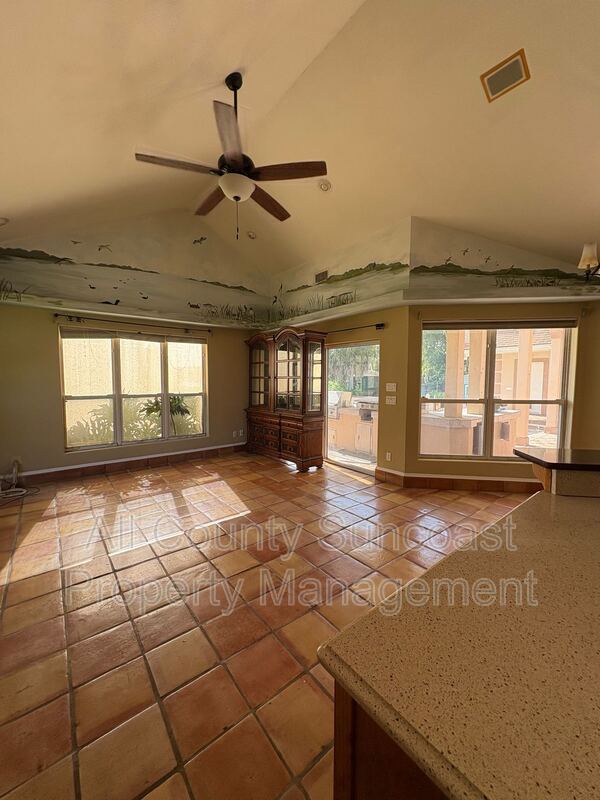 Main Rental Photo 12