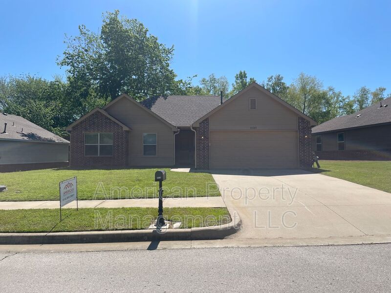 Coweta House: 12287 S 269th East Ave