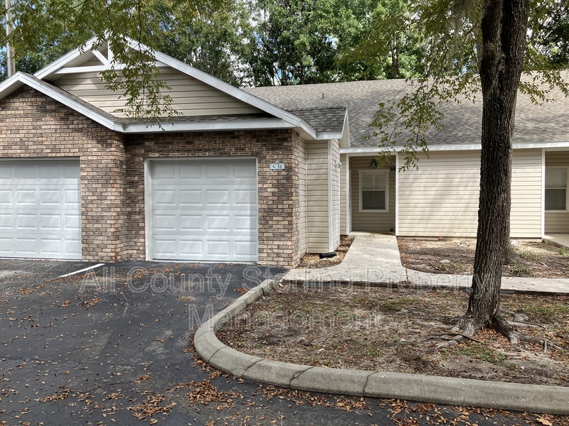 Gainesville House: 4700 SW Archer Road