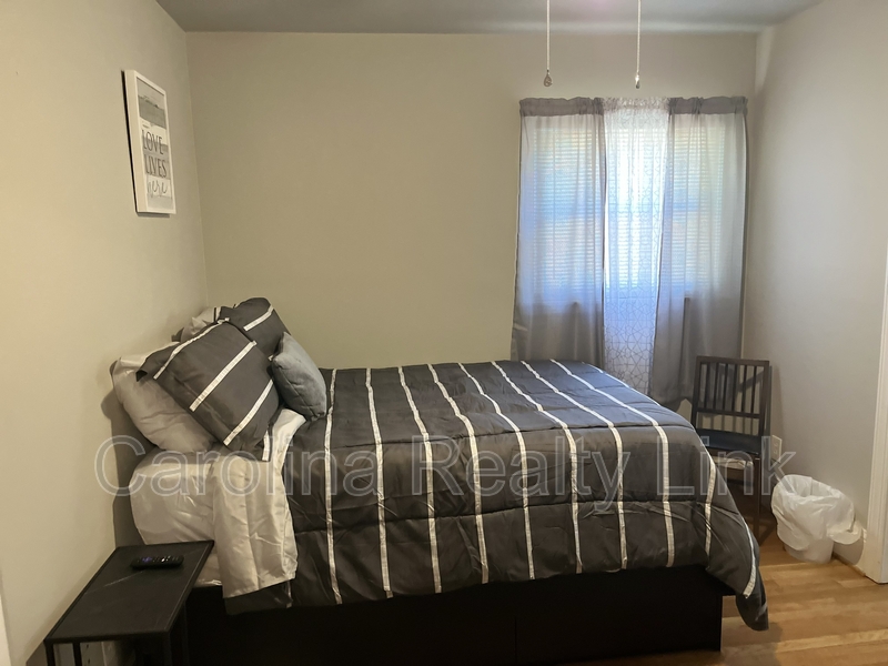 Charlotte House: Tuckaseegee Rd