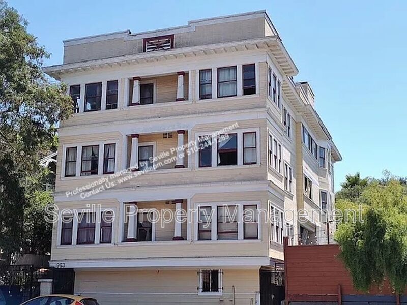 Oakland Condo: 963 18th St