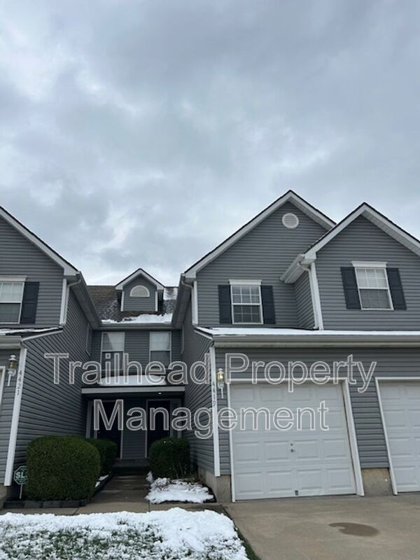 Kansas City Townhome: 4419 NE 83rd St