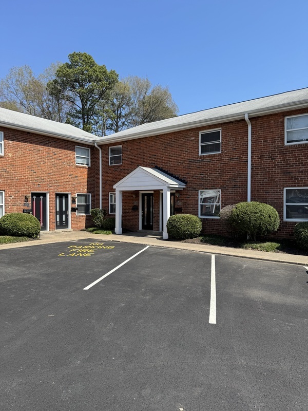 North chesterfield Townhome: 5215 Goolsby ct