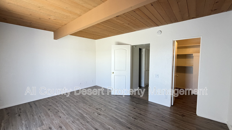 Main Rental Photo 16