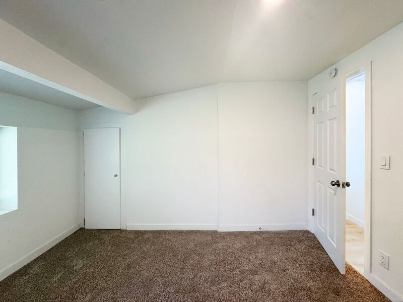 Photo 20 of rental home at 2210 West 19th Avenue