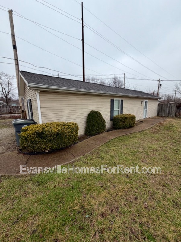 Evansville House: 306 South Elm Avenue