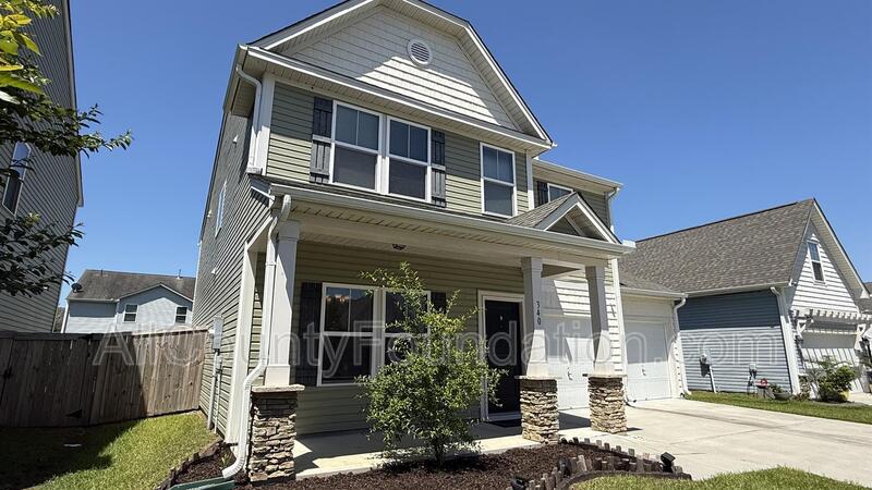 Summerville House: 340 Dunlin Dr