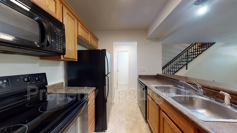 Redding Apartment: 3220 C St