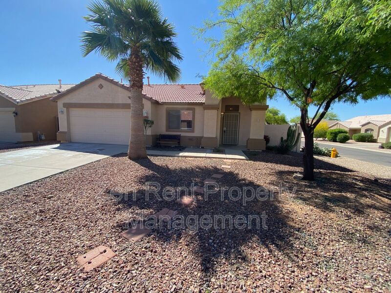 San Tan Valley House: 30351 N Maple Chase Drive