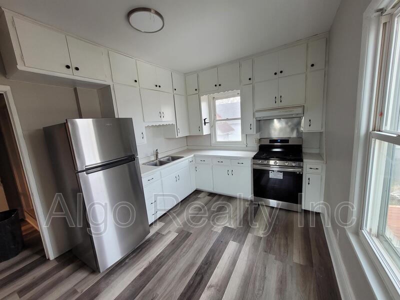 Saint Paul Condo: 133 Winifred Street West - 3