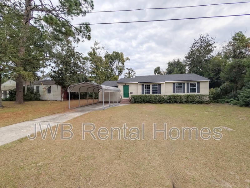 Jacksonville House: 7829 Marion St