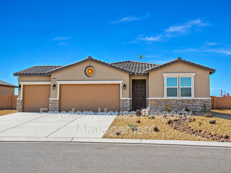 Pahrump House: 3575 East Wallowa Drive