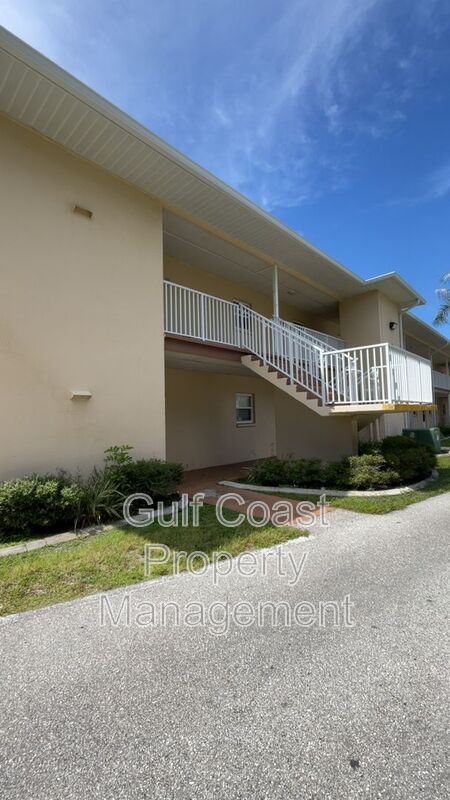 Port Charlotte House: 3106 Harbor Blvd