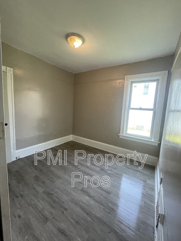 Milwaukee Condo: 2619 N 23rd St
