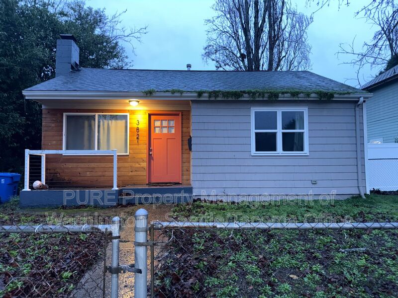 Tacoma House: 3821 E I Street