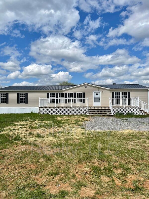 Sweetwater House: 137 H Street