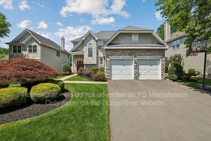 Bridgewater House: 10 Redmond Ct