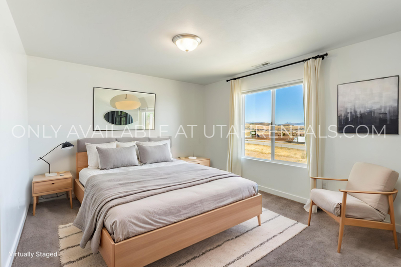 Santaquin House: 890 S Brubaker Way