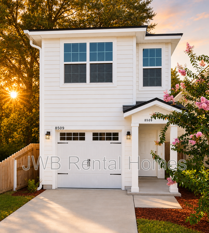 Jacksonville House: 8509 Berry Ave
